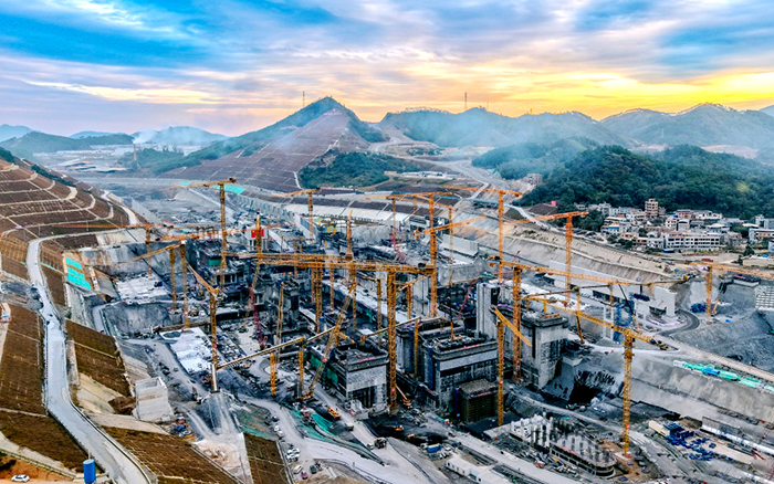 汇彩网登录大厅群塔奋战平陆运河 “世纪工程”雄姿初现